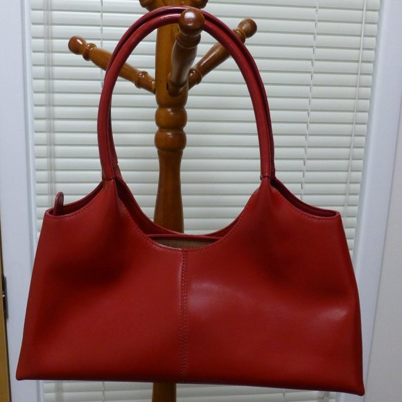 M. London Elegant Red Leather Bag - Picture 2 of 6